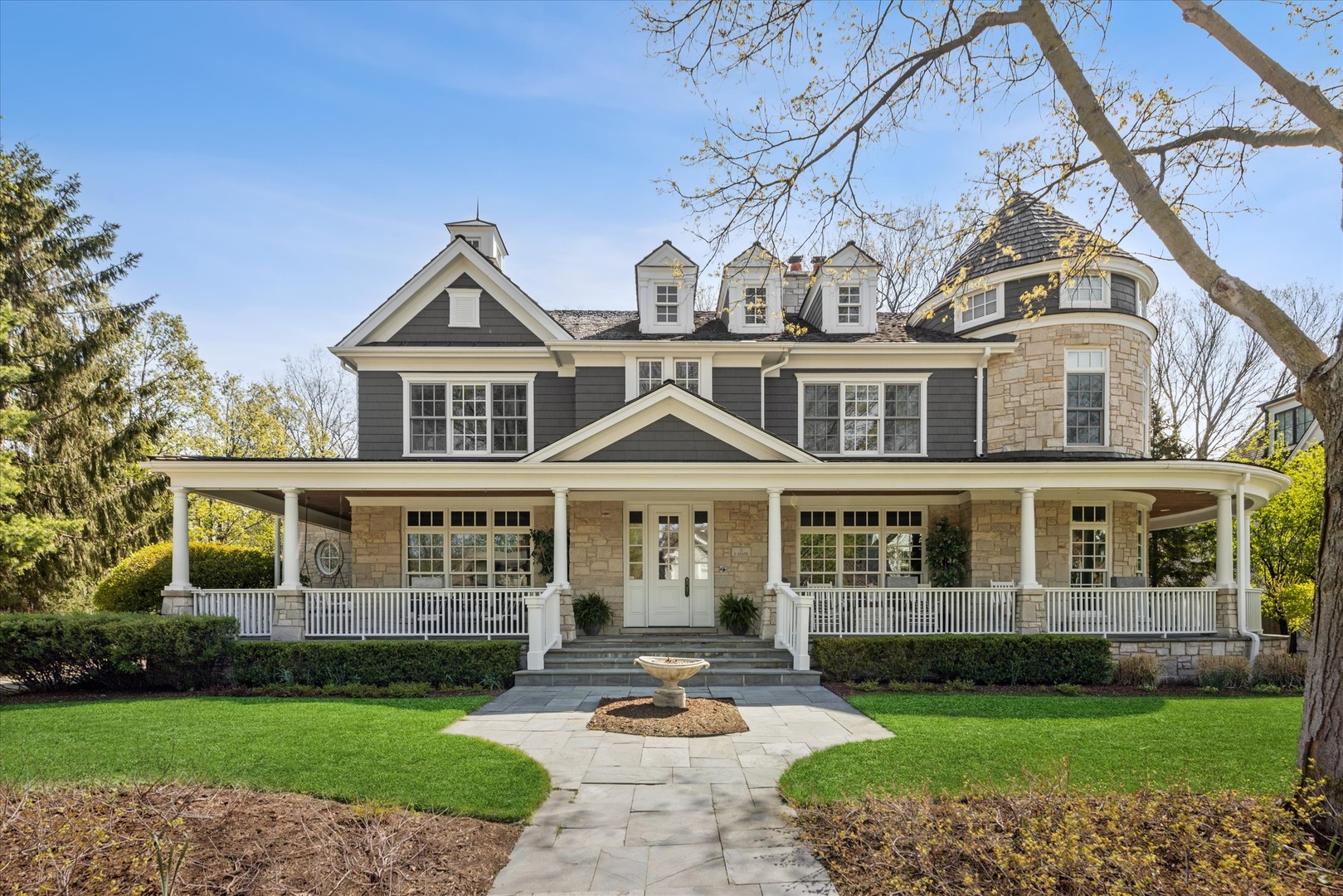 11 S Adams Street, Hinsdale, IL