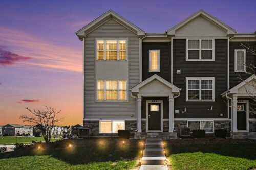 854 Briar Glen Court, Hampshire, IL
