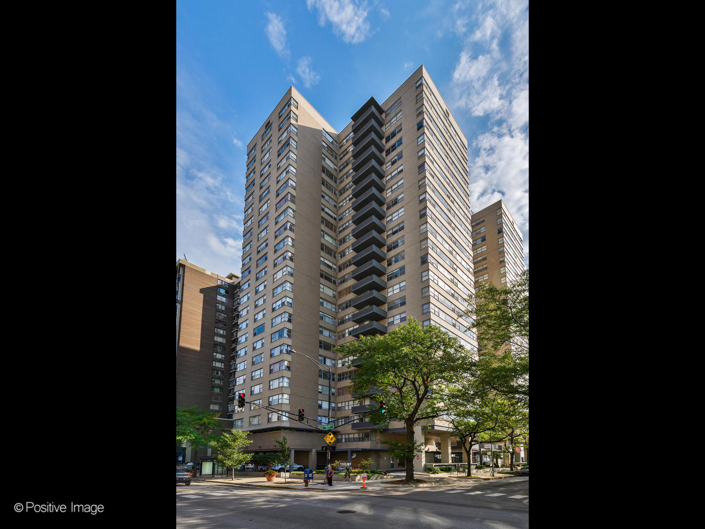 6301 N Sheridan Road #14-O, Chicago, IL