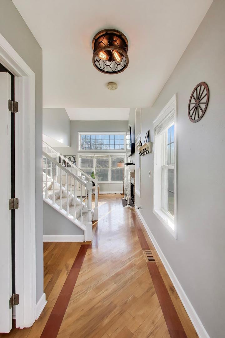 1422 Welland Court #1422, Roselle, IL