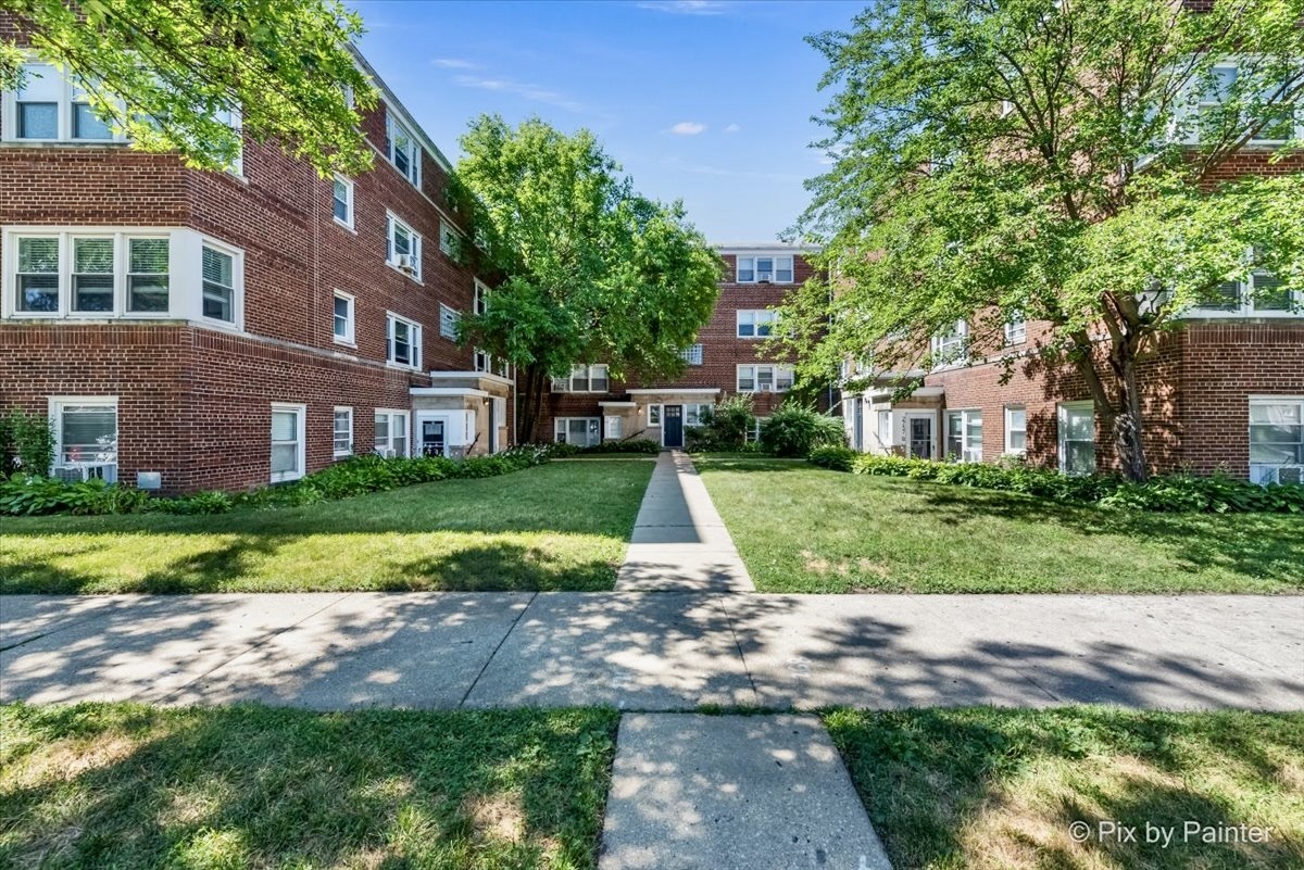 2729 W Berwyn Avenue #2, Chicago, IL