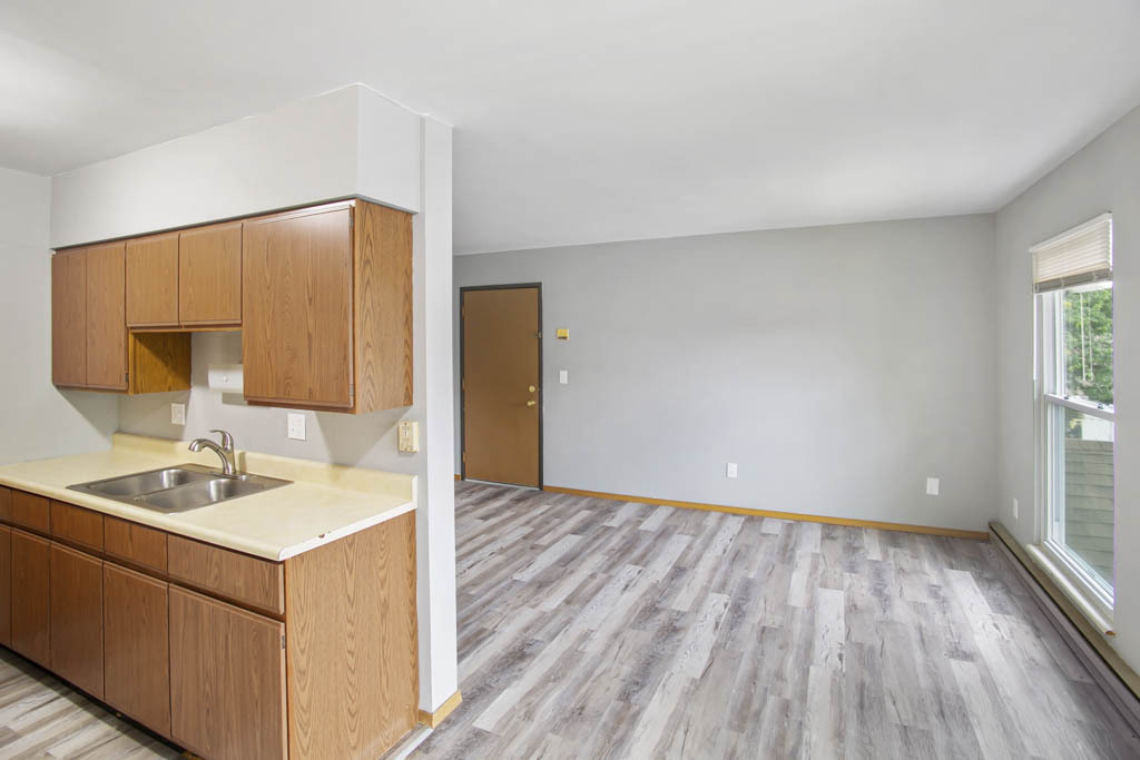 405 E Reed Street #11, Braidwood, IL