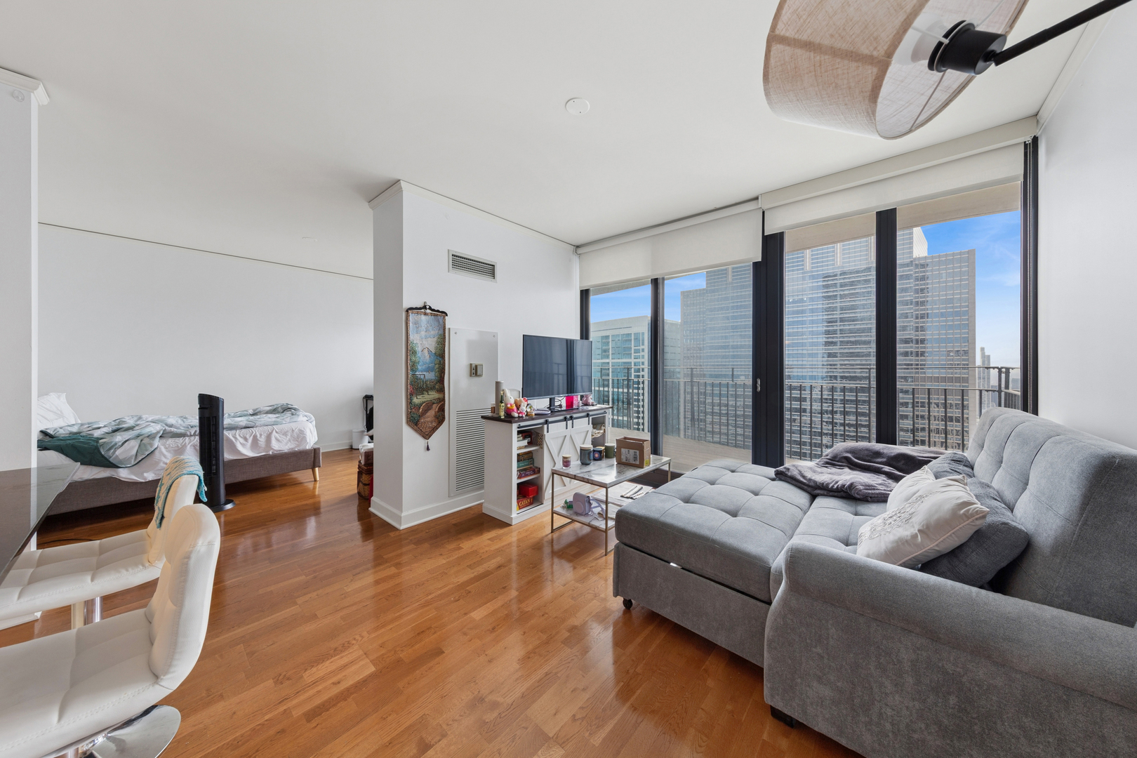 225 N Columbus Drive #6009, Chicago, IL