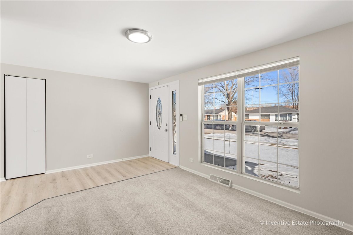 16600 OXFORD Drive, Markham, IL