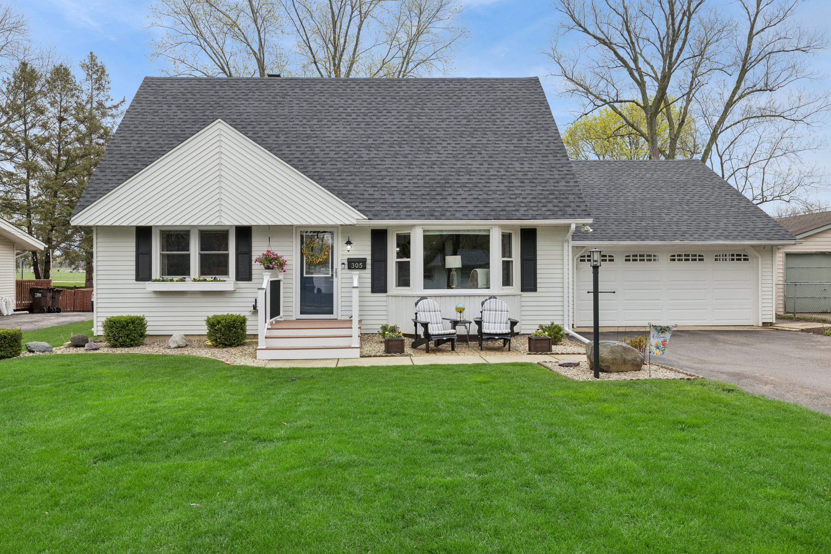 305 2nd Court, Crystal Lake, IL