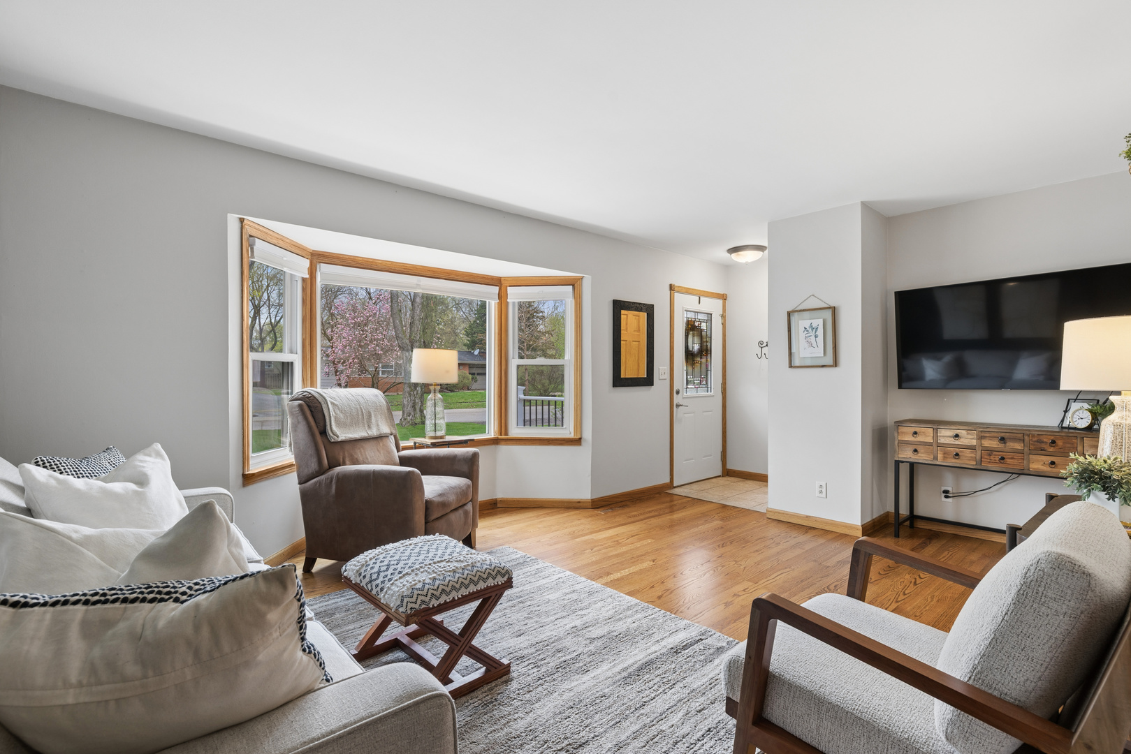 305 2nd Court, Crystal Lake, IL