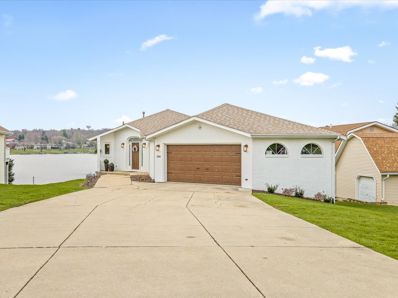 847 Breckenboro Road, Davis, IL