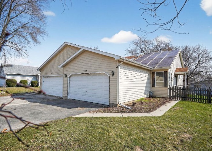 115 N Mcaree Road, Waukegan, IL