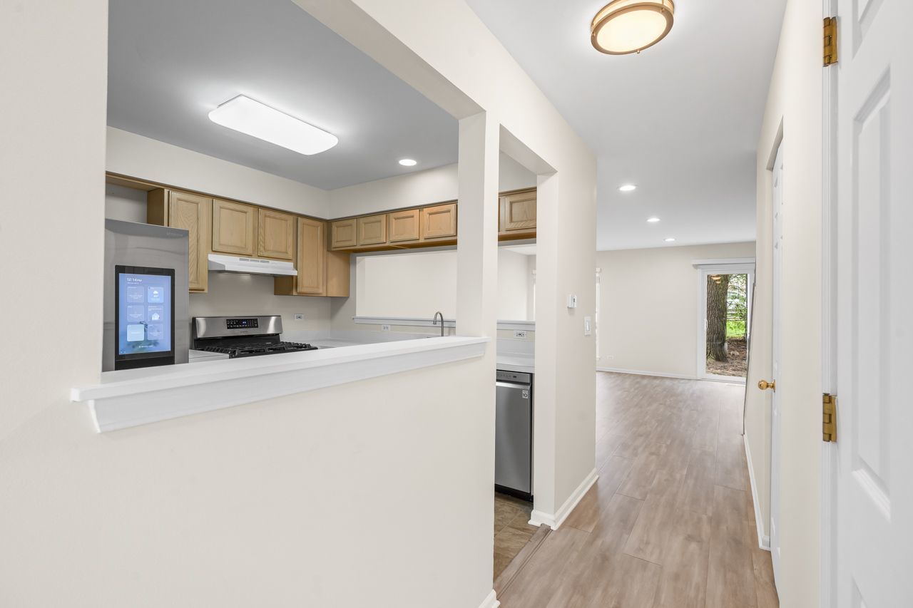 24 Millers Lane, Mount Prospect, IL