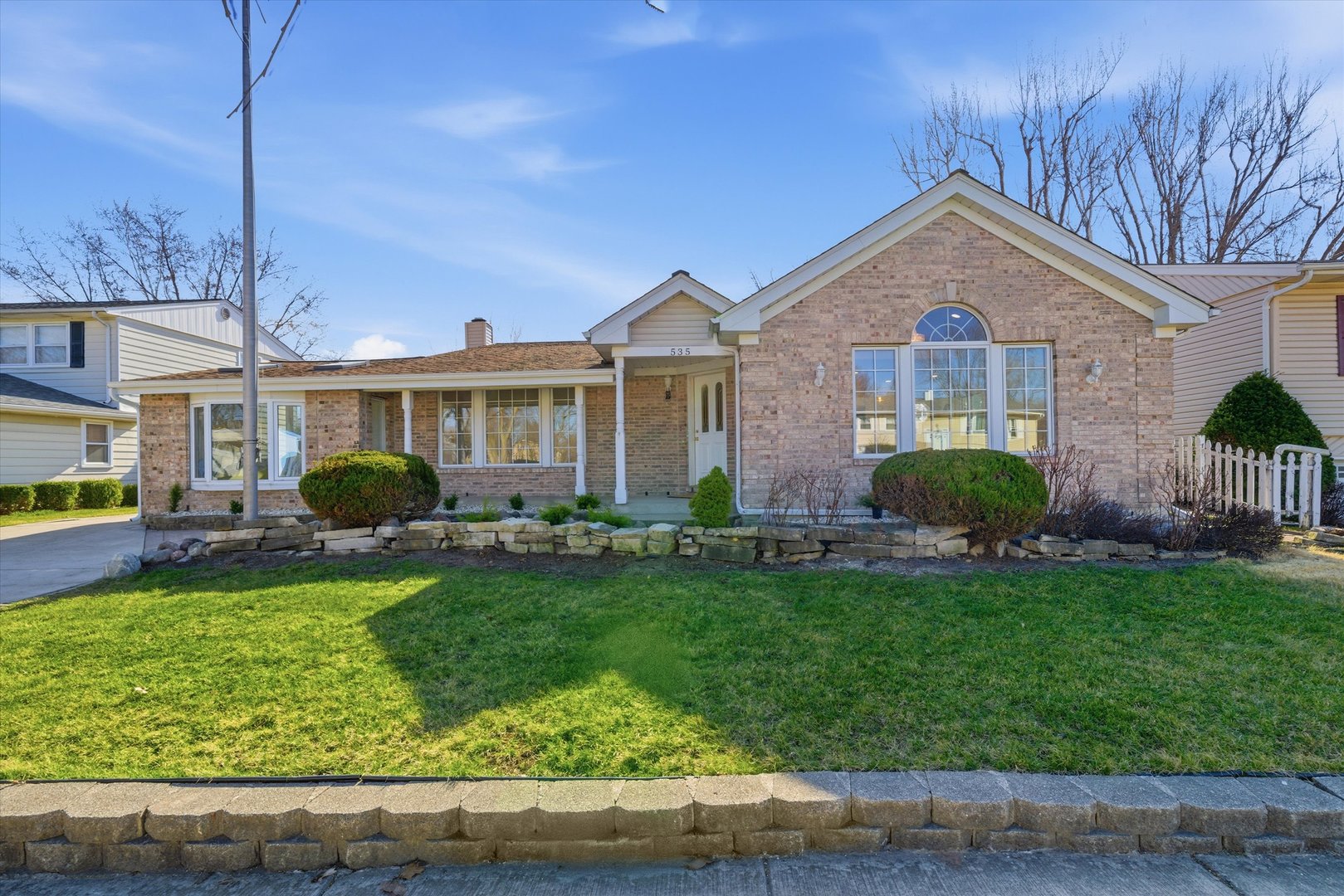 535 Weidner Road, Buffalo Grove, IL