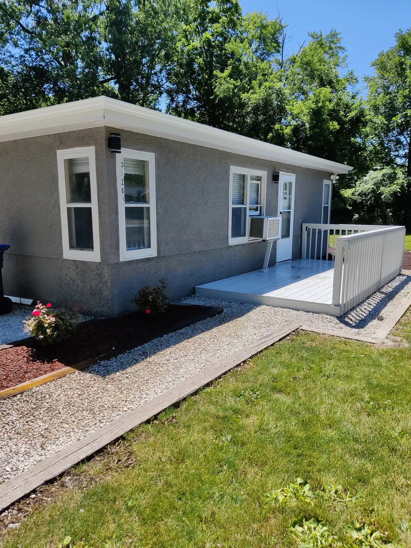 38261 N Wilson Avenue, Beach Park, IL