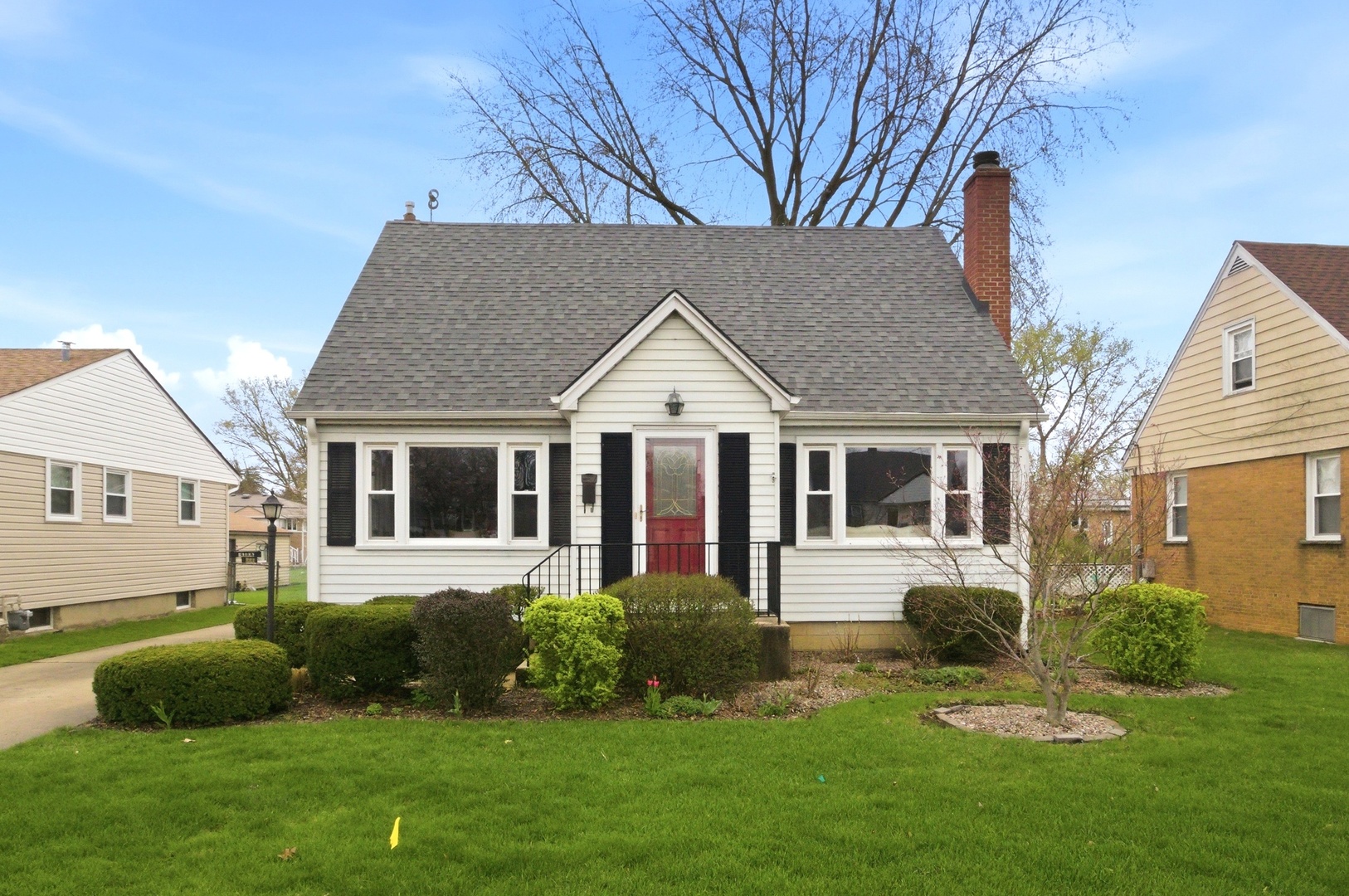 221 S Michigan Avenue, Addison, IL