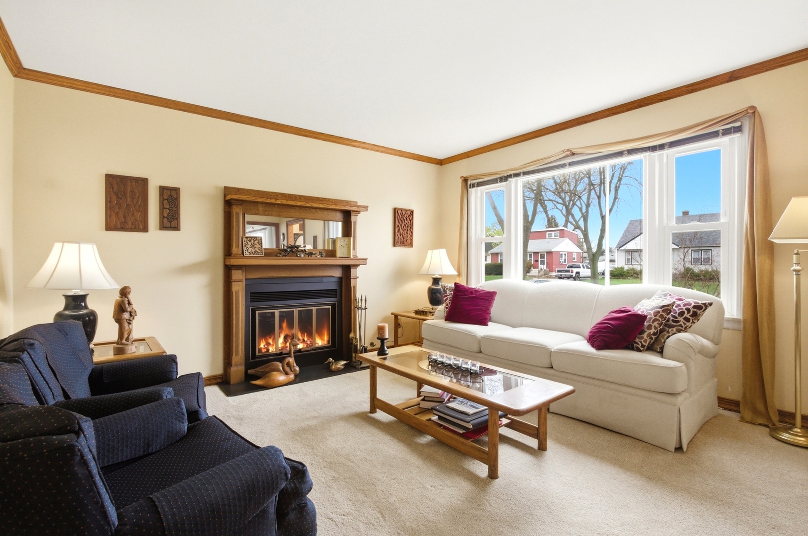 221 S Michigan Avenue, Addison, IL