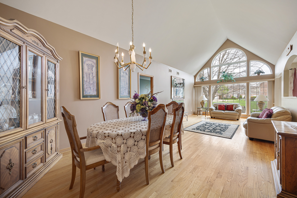 4080 Pheasant Court #4080, St. Charles, IL