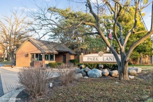 22 Park Lane #204, Park Ridge, IL