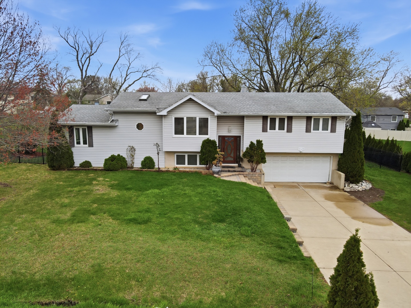 22W630 Armitage Avenue, Glen Ellyn, IL