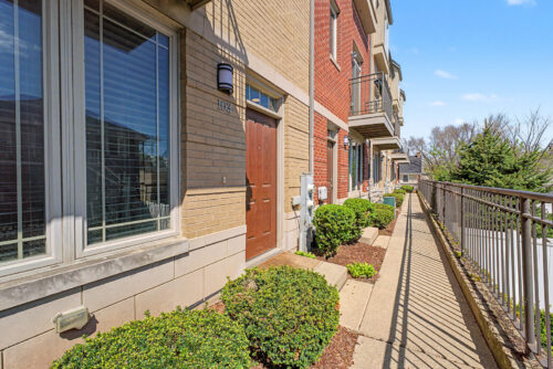 922 Warren Avenue #103, Downers Grove, IL