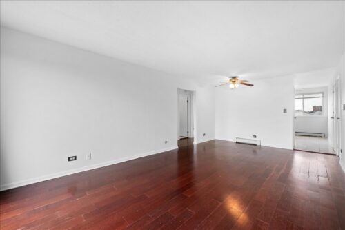 124 Boardwalk Drive #2E, Elk Grove Village, IL