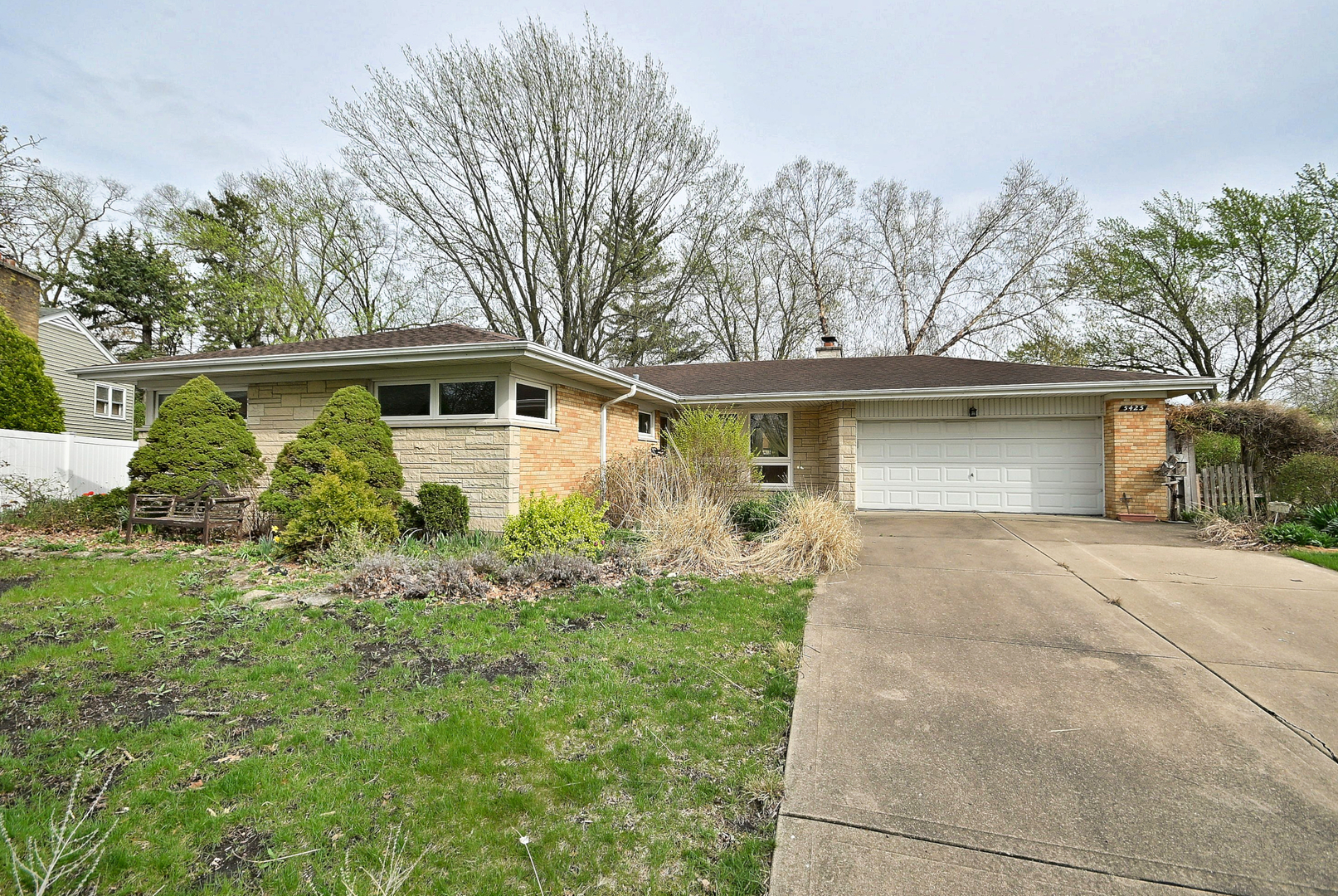 5425 Howard Avenue, Western Springs, IL