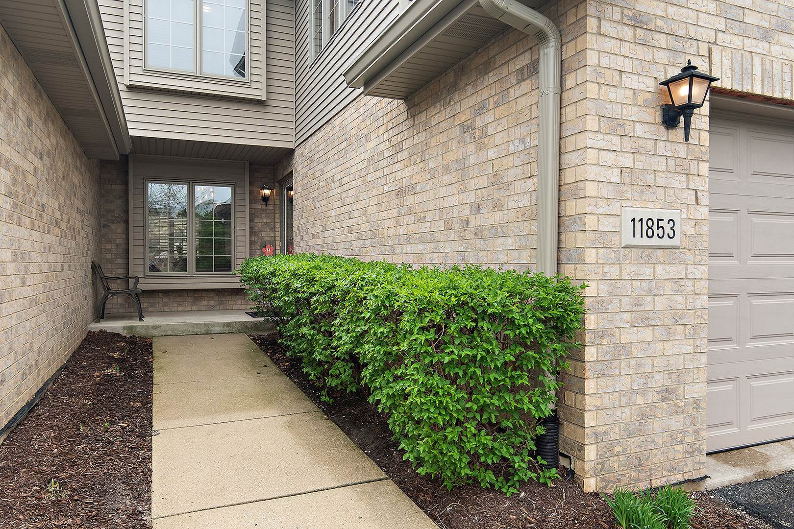 11853 Sterling Drive, Orland Park, IL