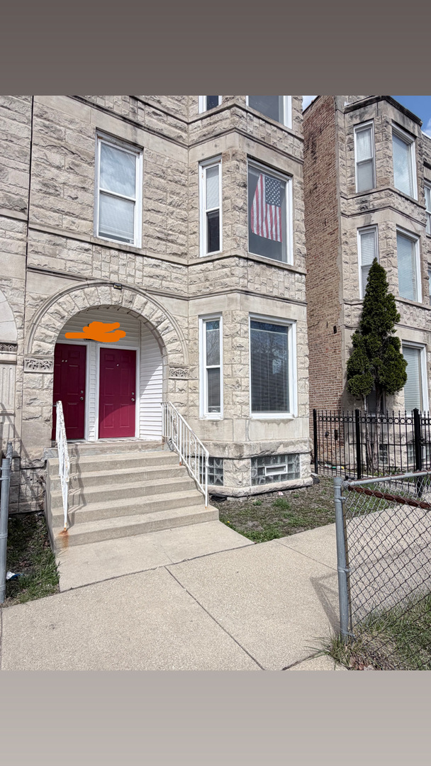 3140 W Fulton Street #1, Chicago, IL