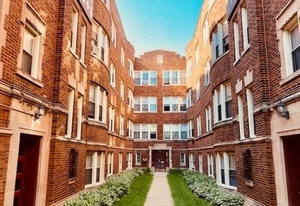 3748 W Irving Park Road #1D, Chicago, IL