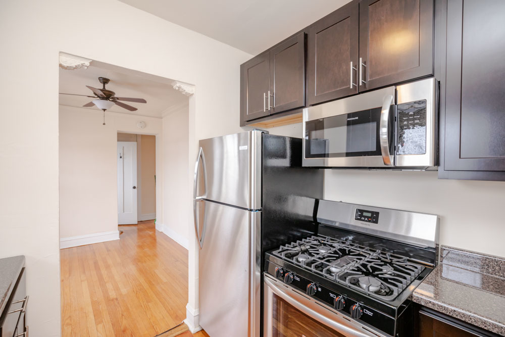 3748 W Irving Park Road #1D, Chicago, IL