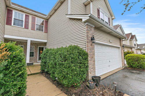 910 Cynthia Lane, Lake In The Hills, IL