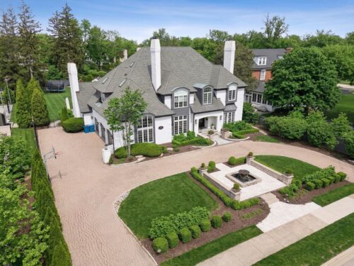 21 E 8th Street, Hinsdale, IL