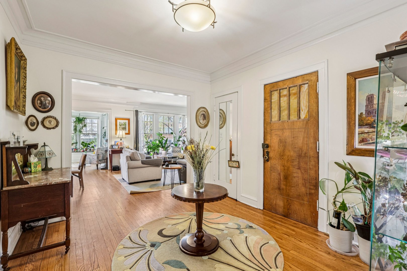 801 Hinman Avenue #1, Evanston, IL