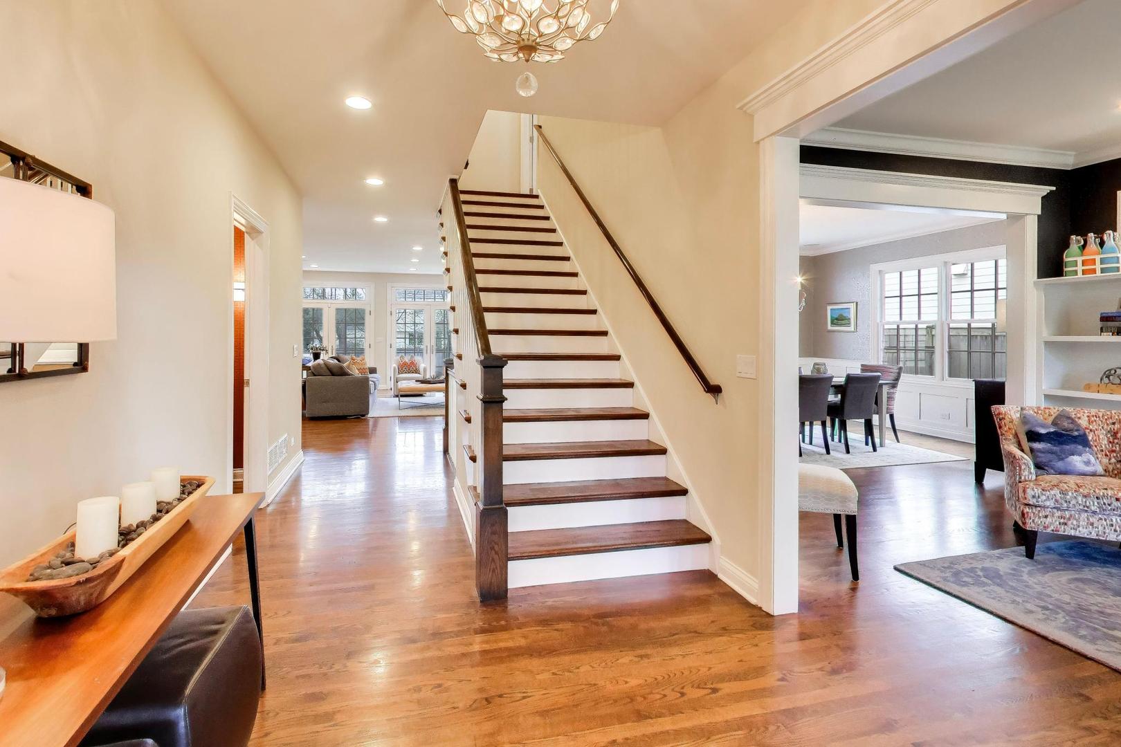 2214 Ash Lane, Northbrook, IL