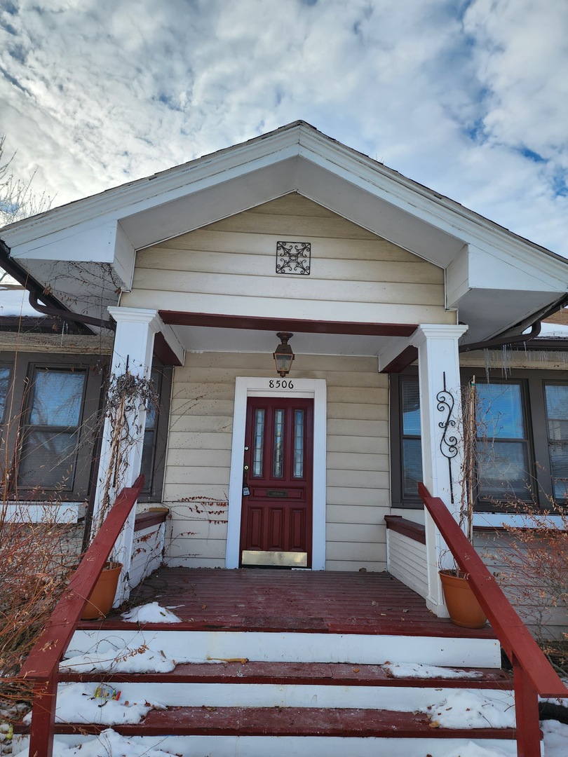 8506 S Euclid Avenue, Chicago, IL
