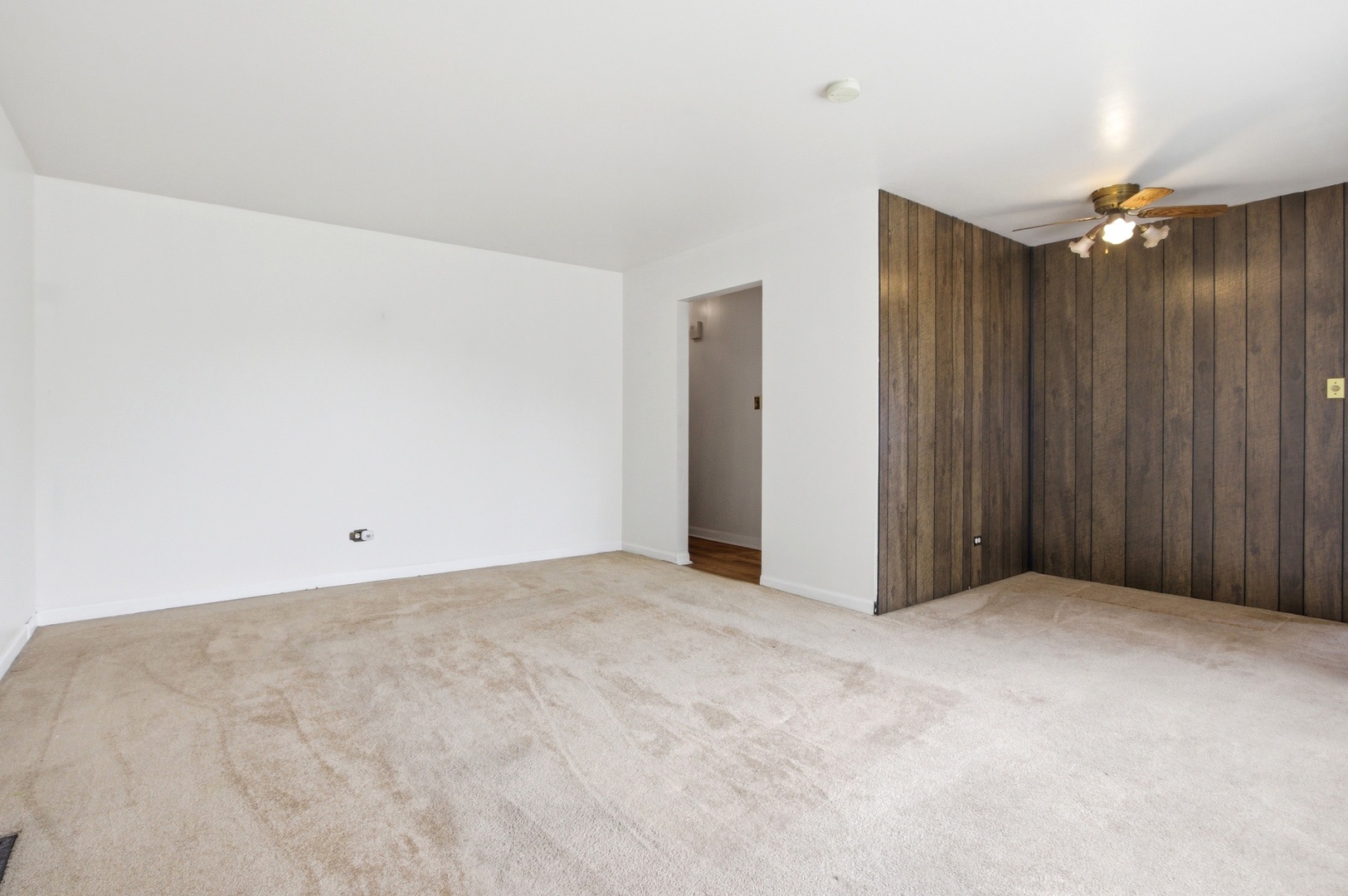 1360 Balmoral Avenue, Calumet City, IL