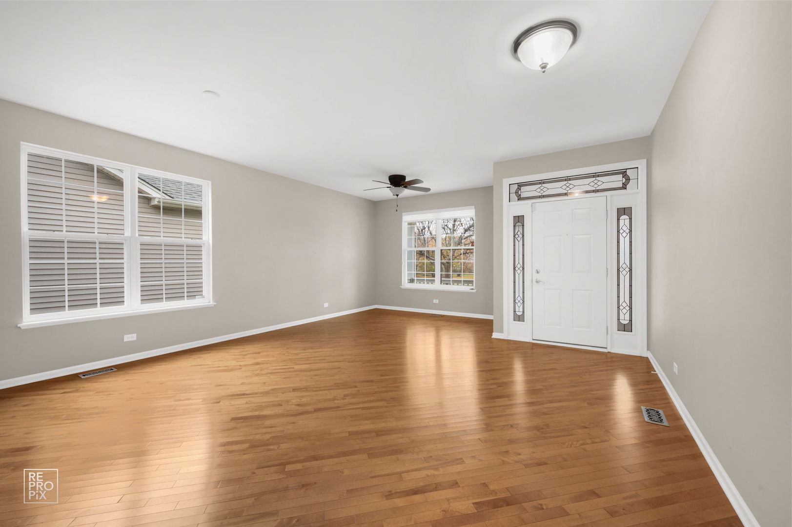 1870 Hampshire Drive, Hoffman Estates, IL