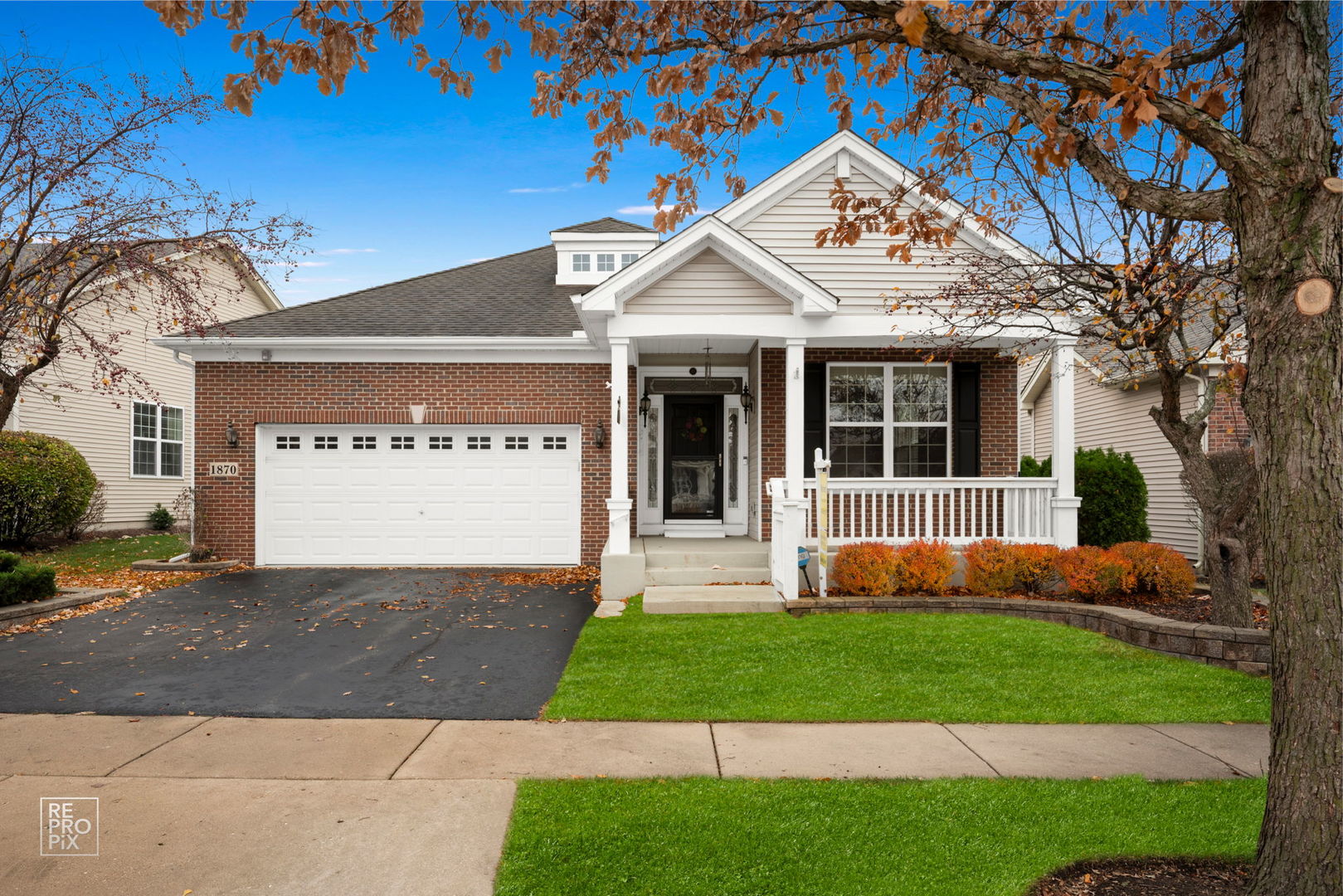 1870 Hampshire Drive, Hoffman Estates, IL