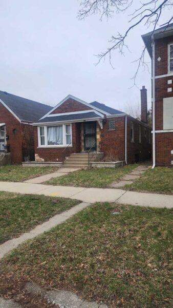 8128 S Coles Avenue, Chicago, IL