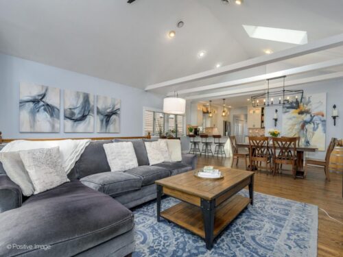 3043 N HAMILTON Avenue, Chicago, IL