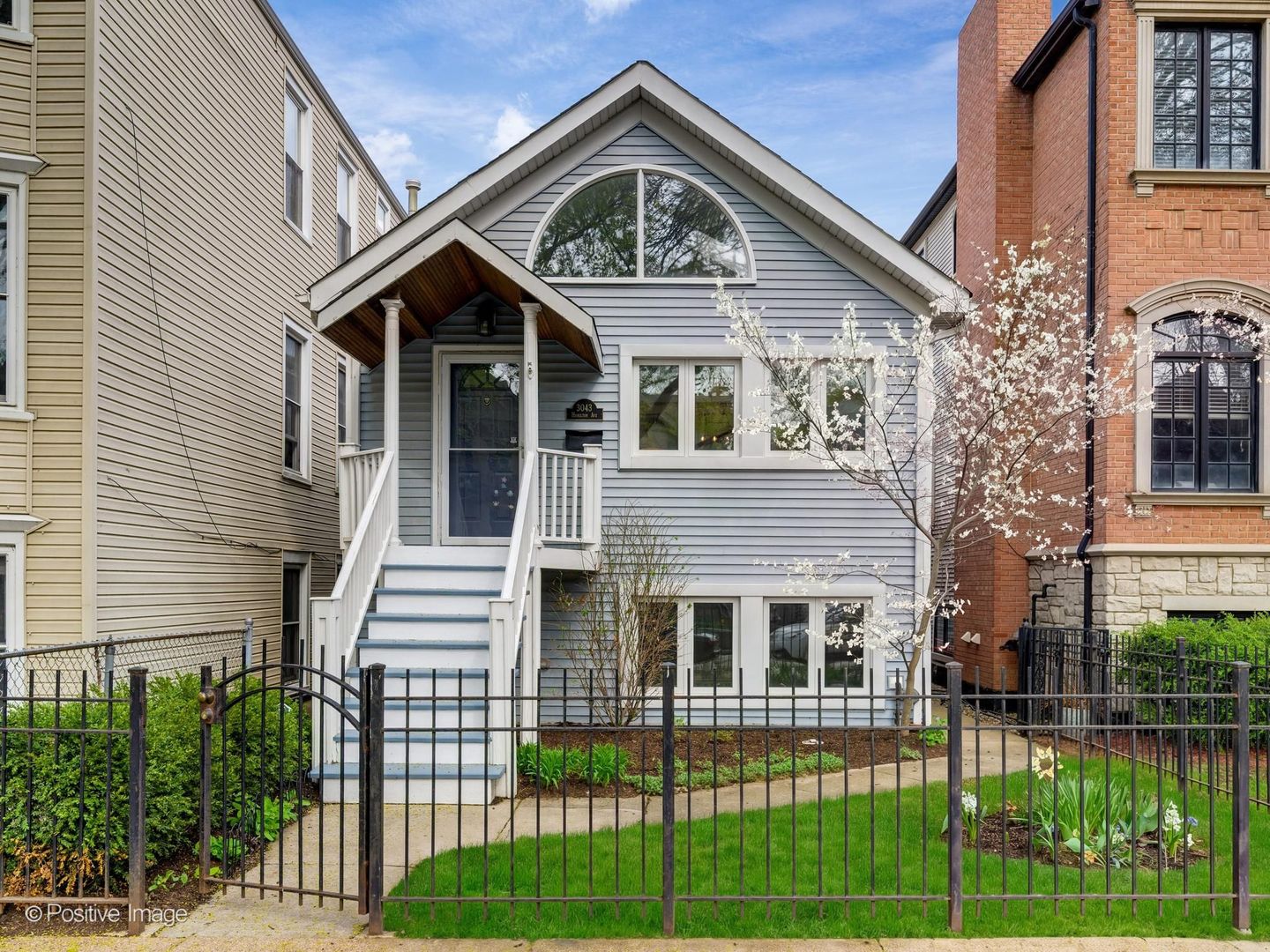 3043 N HAMILTON Avenue, Chicago, IL