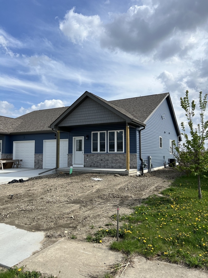 929 Covey Lane #B, Coal City, IL