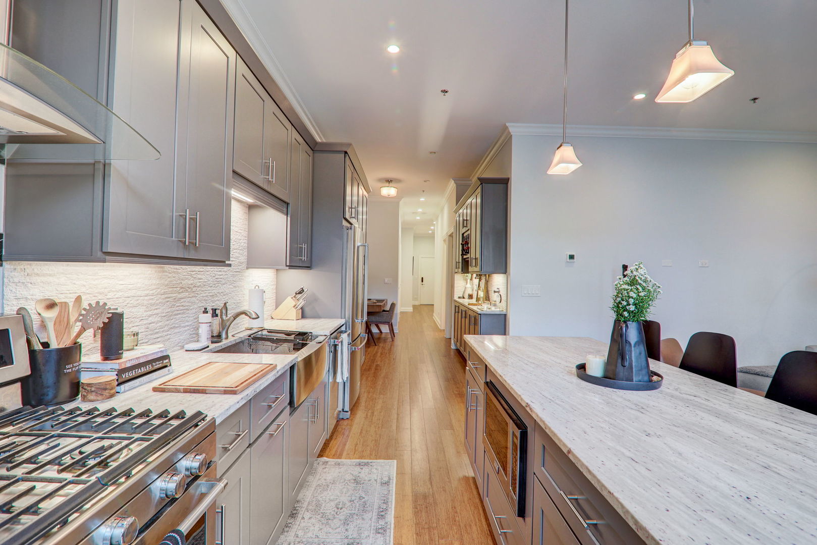 33 S Ashland Avenue #205, Chicago, IL