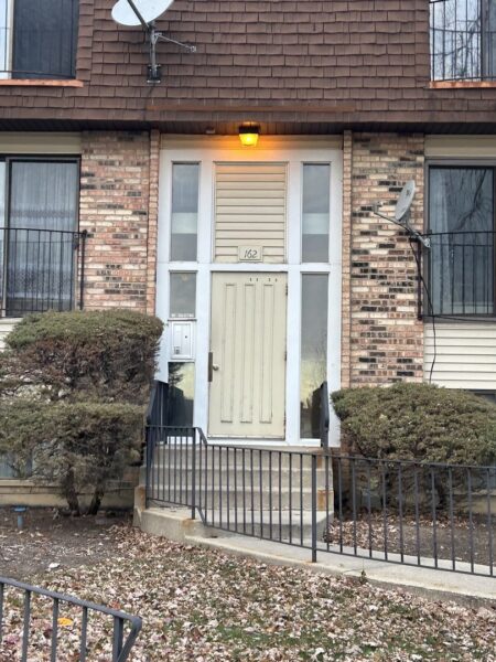 162 S Waters Edge Drive #301, Glendale Heights, IL