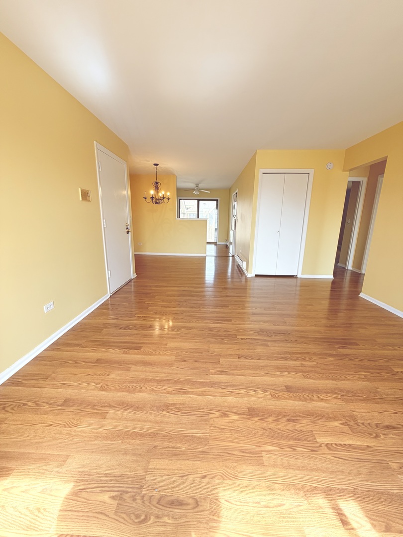 162 S Waters Edge Drive #301, Glendale Heights, IL