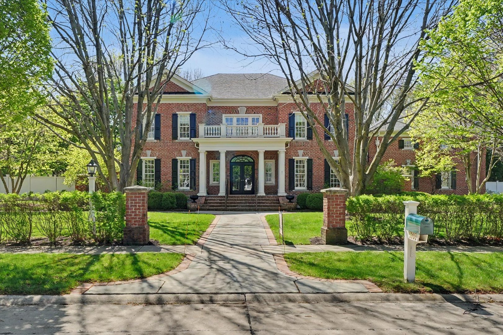 1203 Sussex Court, Champaign, IL