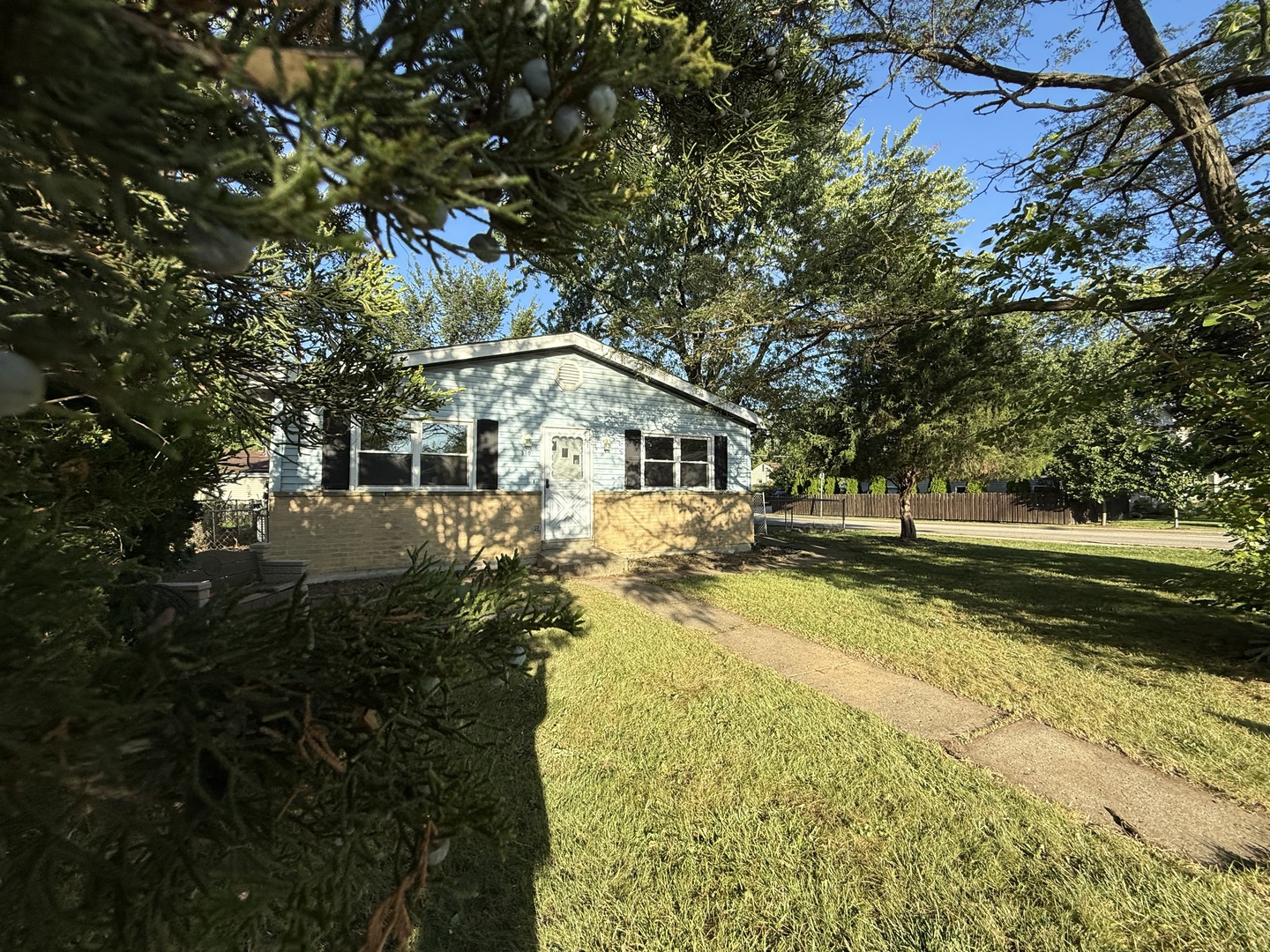 510 Hickory Street, Mundelein, IL