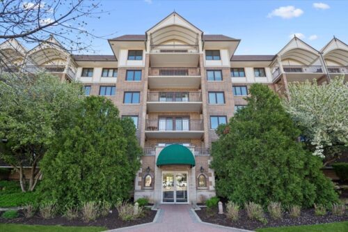 15 S Pine Street #604A, Mount Prospect, IL