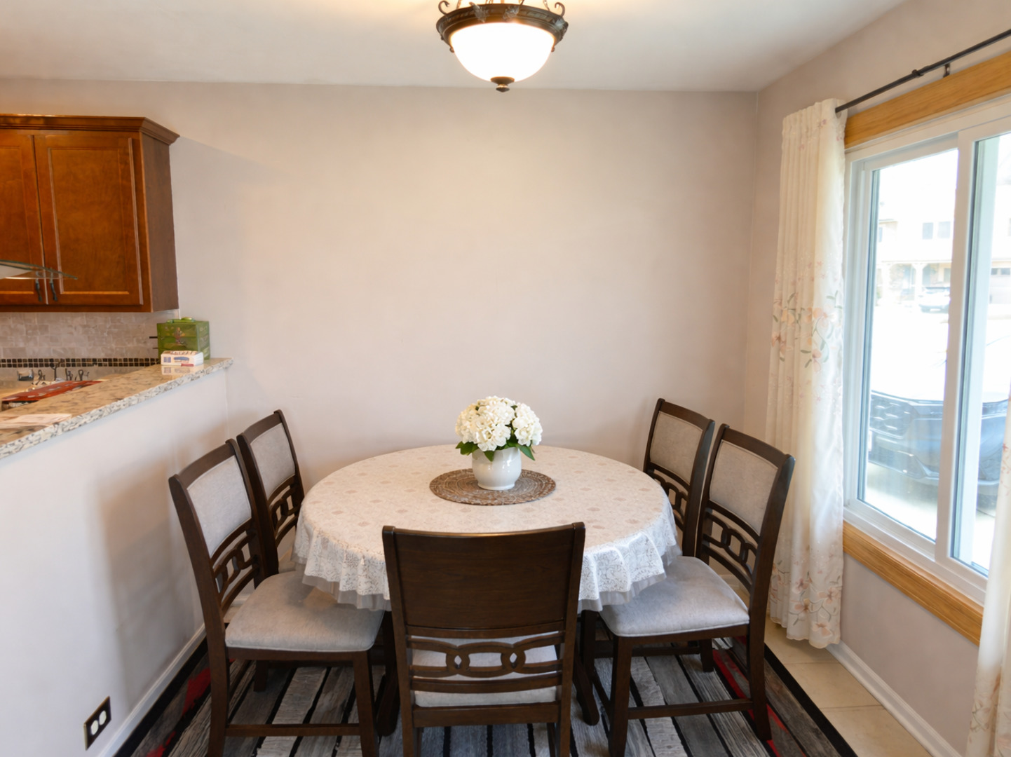 2S460 Cynthia Drive, Warrenville, IL