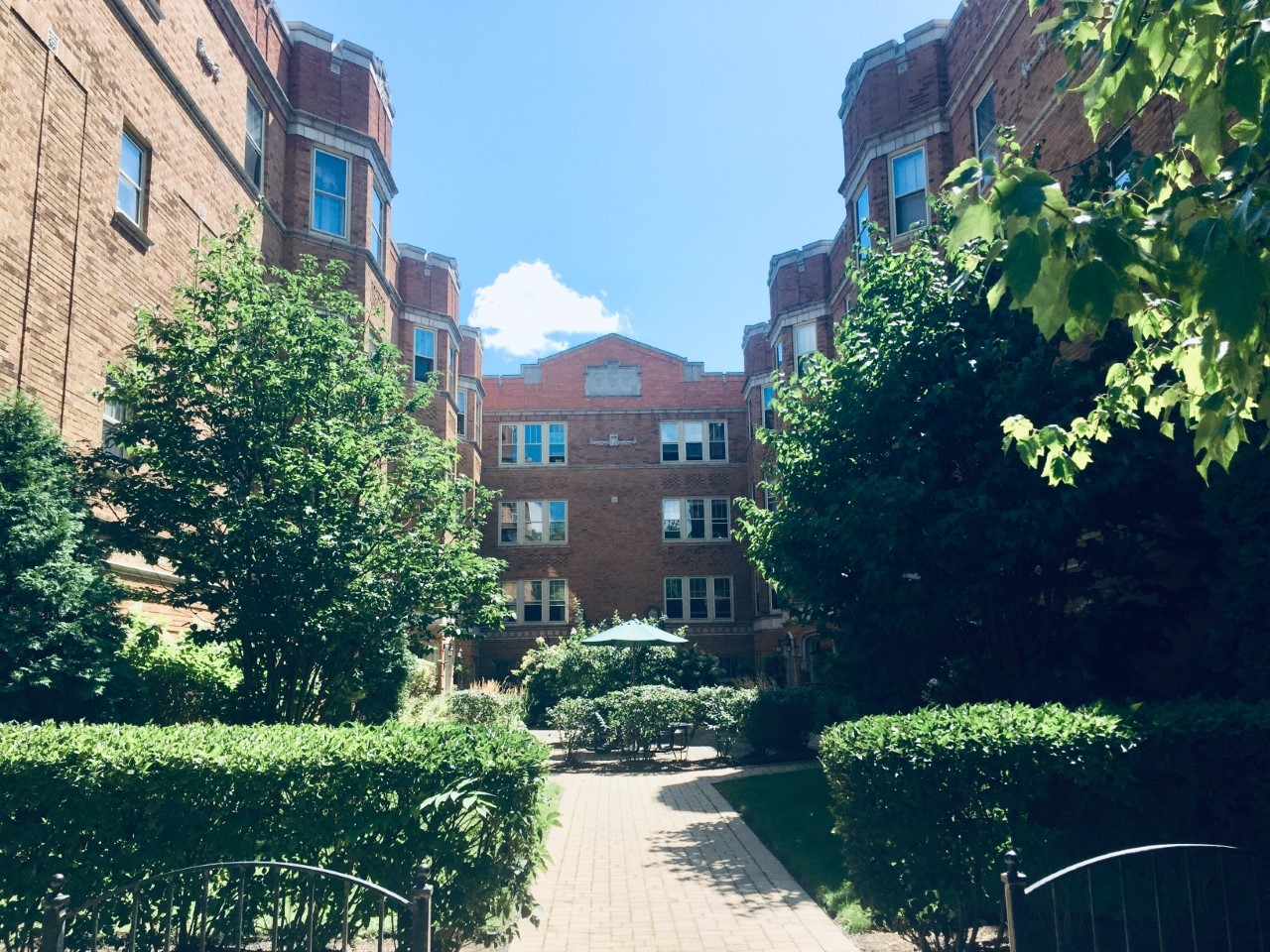 619 Washington Boulevard #2W, Oak Park, IL