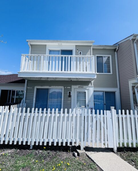 4542 Windsor Lane, Country Club Hills, IL