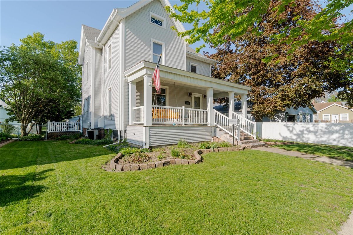 117 W Humiston Street, Pontiac, IL