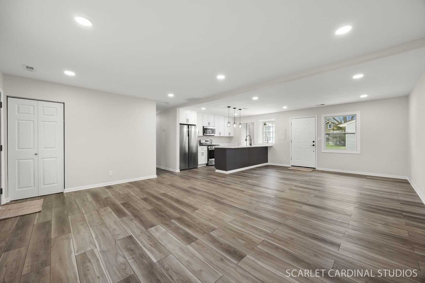 1041 N Elmwood Drive, Aurora, IL
